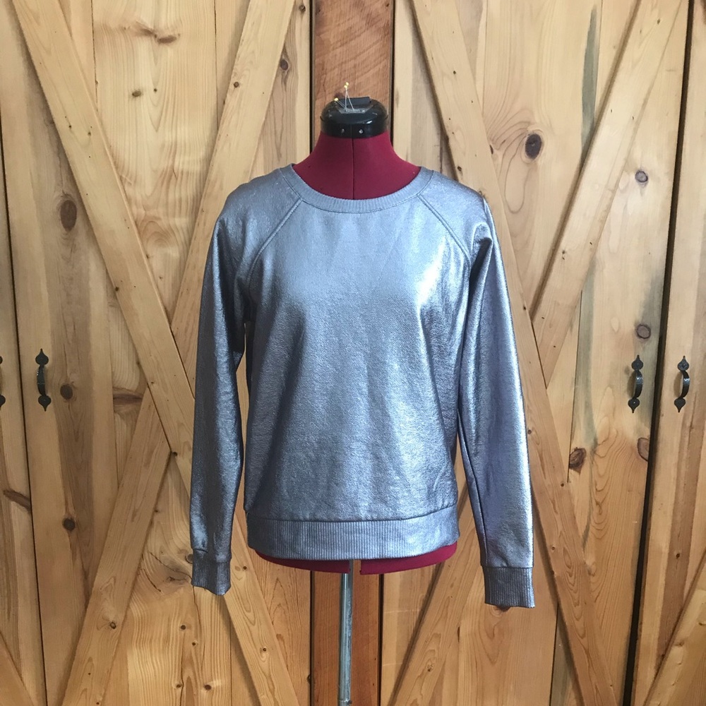 HOT TOPIC Like NEW metallic sweatshirt